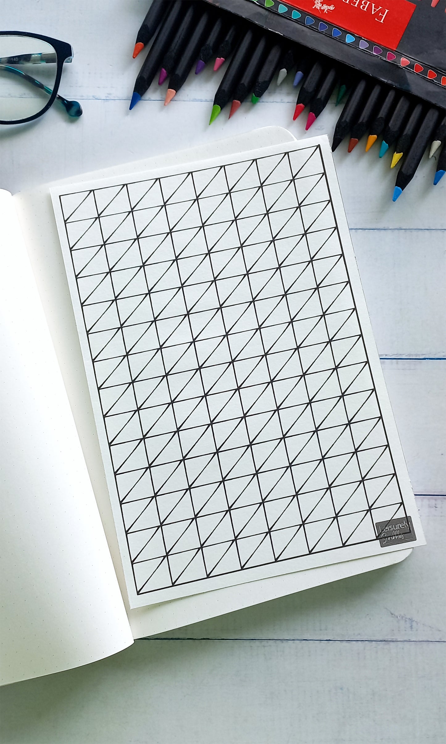 DIGITAL PRODUCT - 'Triangle Pattern' Colouring Page | Sizes: A4(21x29.5cm) & A5(14.8x21cm) | JPG & PDF